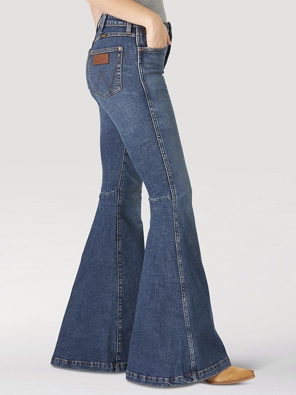 Wrangler Retro High Rise Trumpet Flare Jeans 26 Festival Boho Cowgirl Western